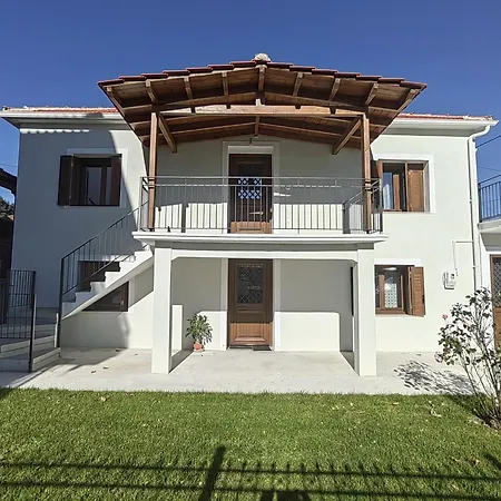 House With Garden In Paleomonastiro Trikalon Villa Gomfoi Exterior photo