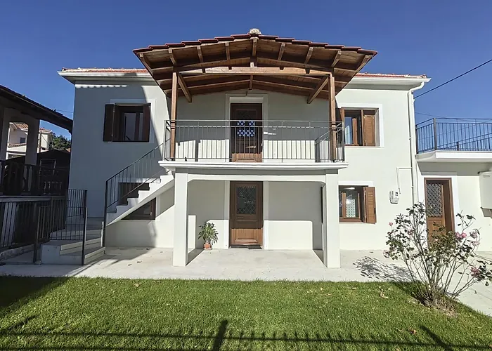 House With Garden In Paleomonastiro Trikalon